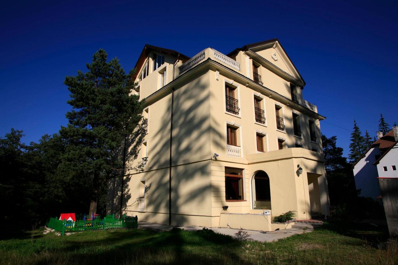 Hotel Art Montana Predeal Exterior foto