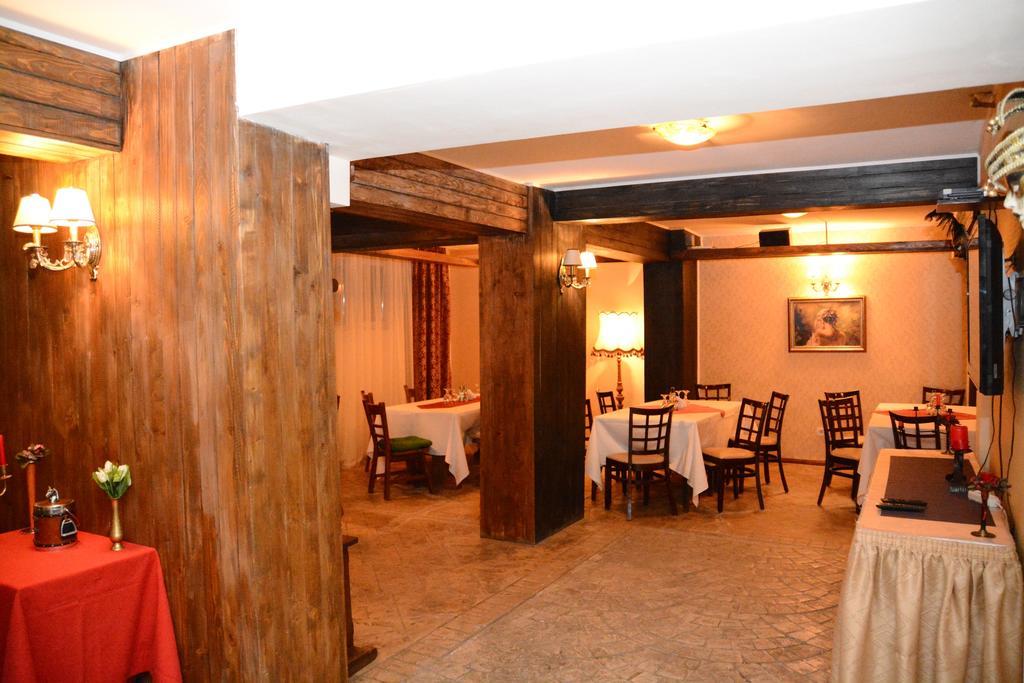 Hotel Art Montana Predeal Quarto foto